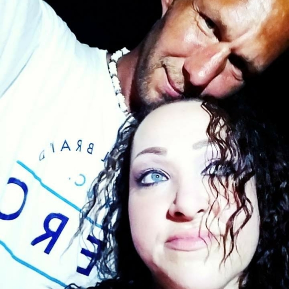 Meet your Posher, Van & April Cook - Picture 10 of 14